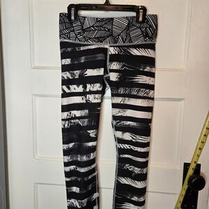 Lululemon Athletica Black and White Patterned Leggings
